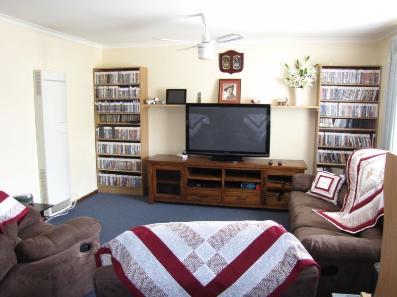 2/24 Gibson Street, Moe VIC 3825