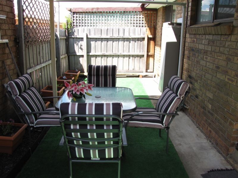 2/24 Gibson Street, Moe VIC 3825