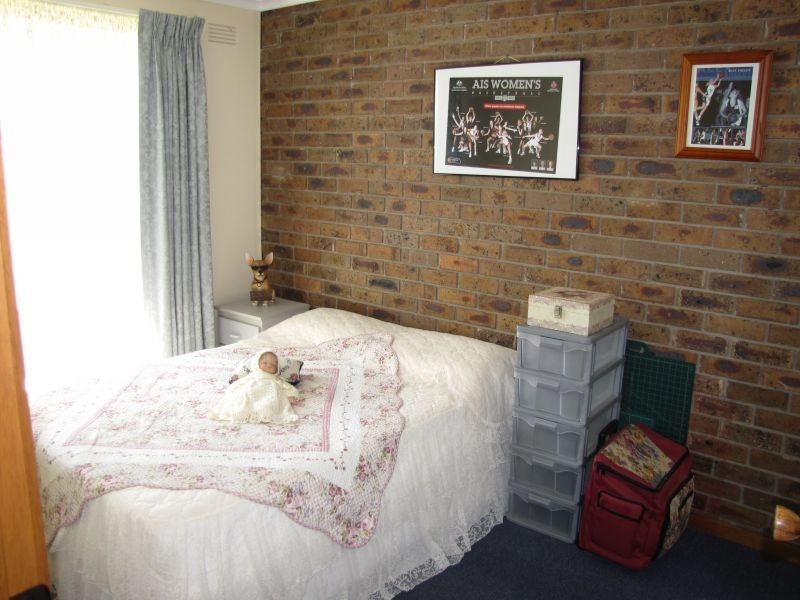 2/24 Gibson Street, Moe VIC 3825