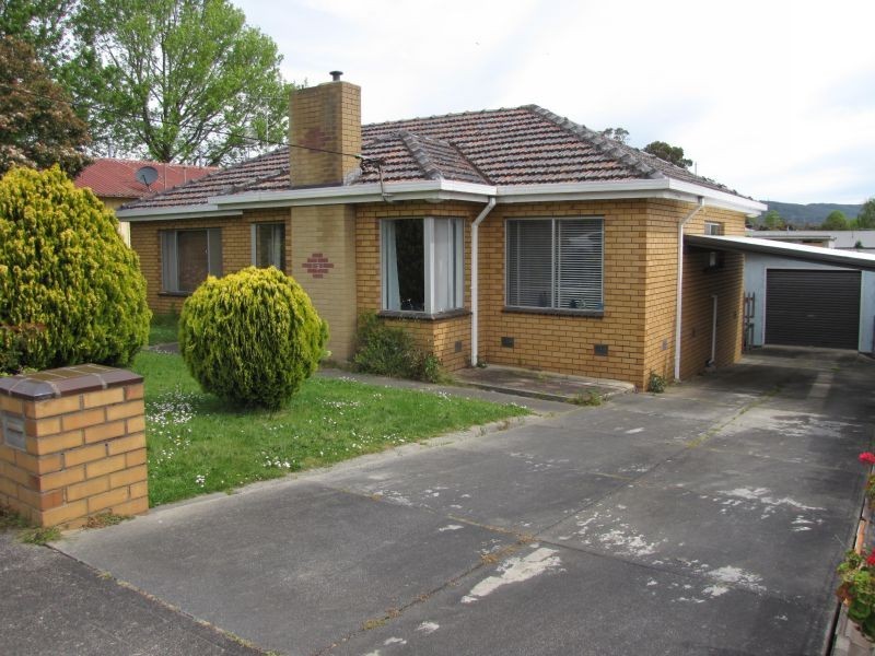 3 Law Street, Newborough VIC 3825