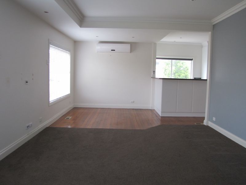 17 Tresswell Avenue, Newborough VIC 3825