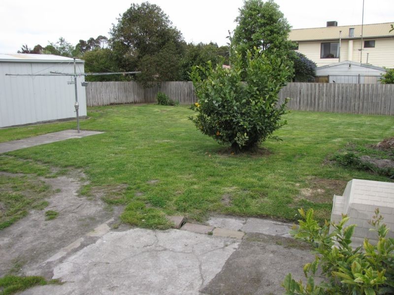 17 Tresswell Avenue, Newborough VIC 3825