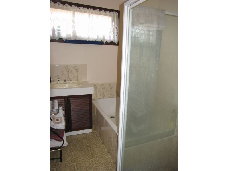 2/2 Hunter Street, Moe VIC 3825