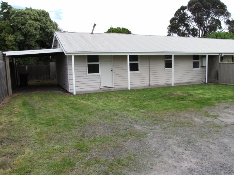 2/168 Narracan Drive, Newborough VIC 3825