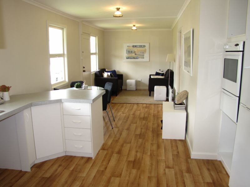 2/168 Narracan Drive, Newborough VIC 3825