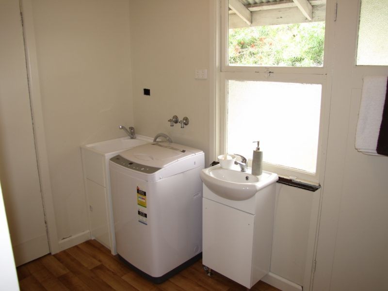 2/168 Narracan Drive, Newborough VIC 3825