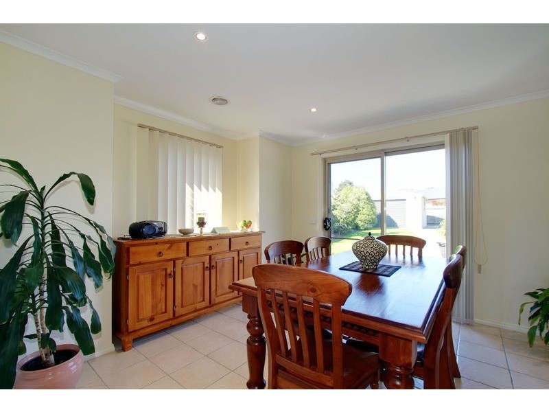 6 Parkside Drive, Moe VIC 3825