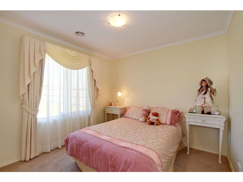 6 Parkside Drive, Moe VIC 3825