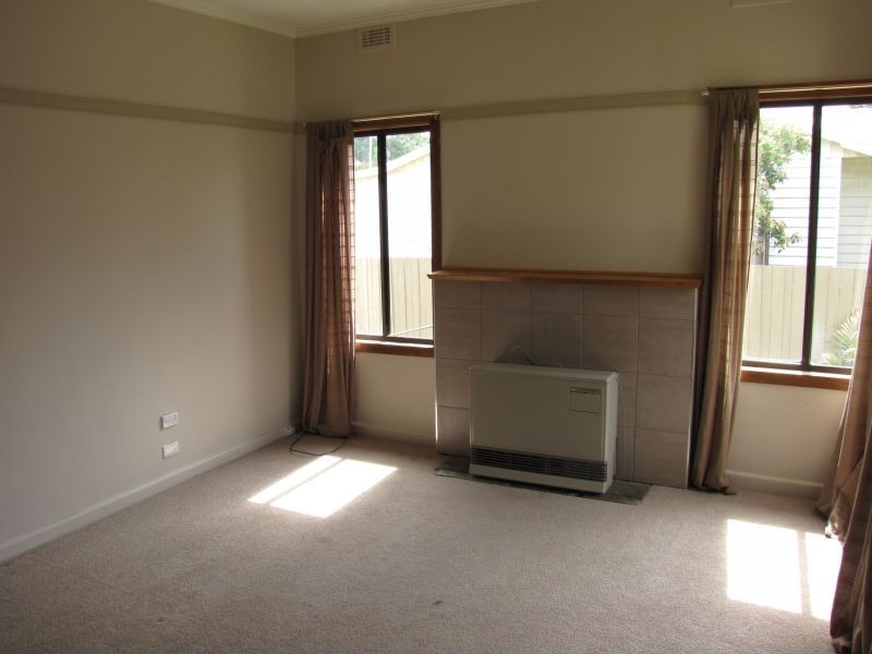 6 Hawker Street, Moe VIC 3825