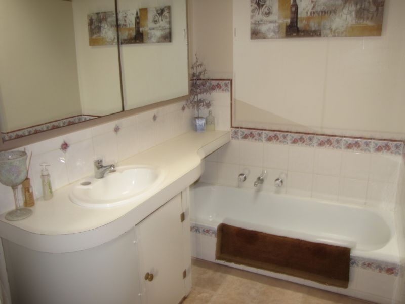 120 Service Road, Moe VIC 3825