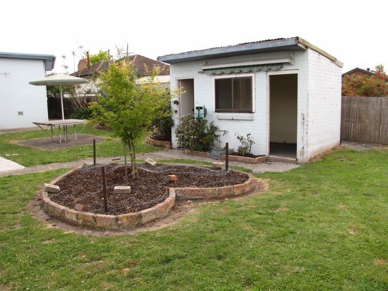 120 Service Road, Moe VIC 3825