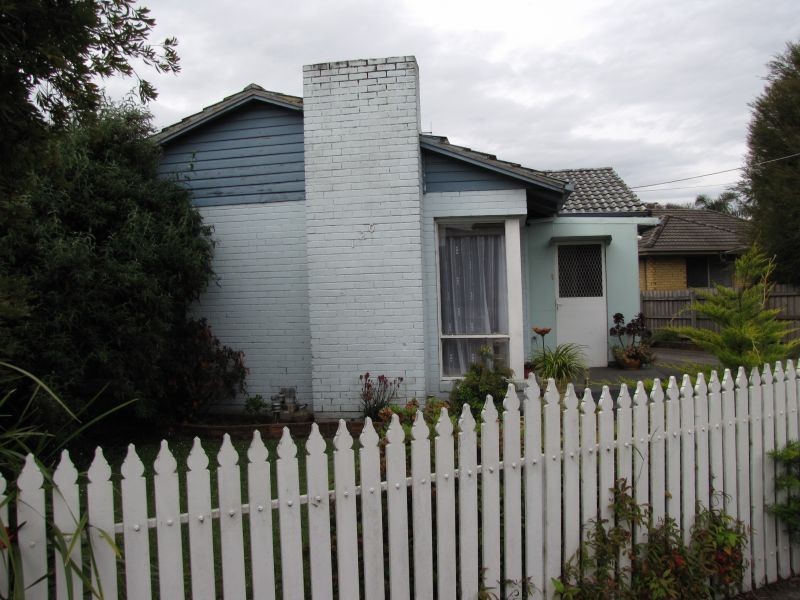 120 Service Road, Moe VIC 3825