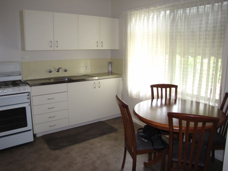 2/31 William Street, Newborough VIC 3825