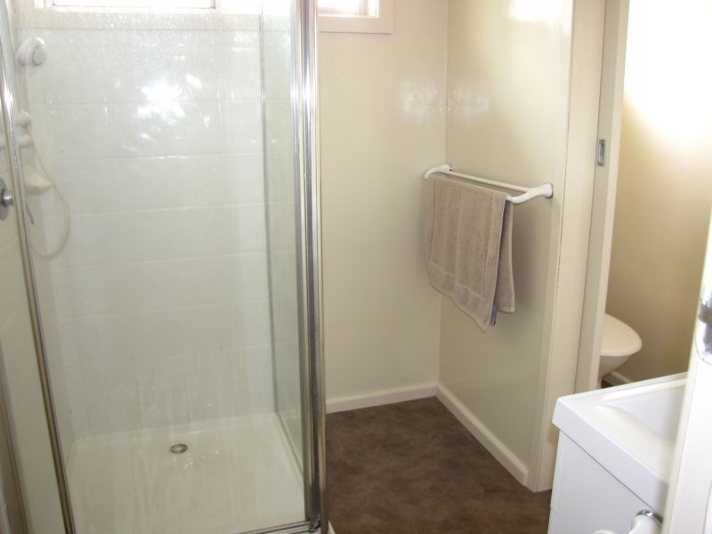 2/31 William Street, Newborough VIC 3825