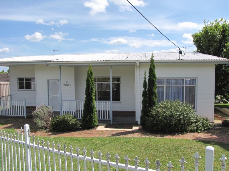 6 Kerin Street, Moe VIC 3825