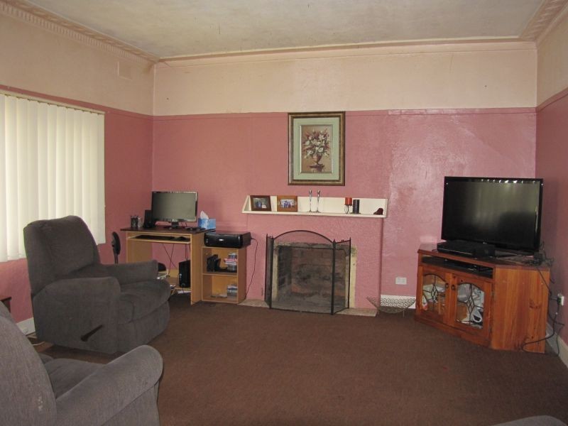 54 High Street, Moe VIC 3825