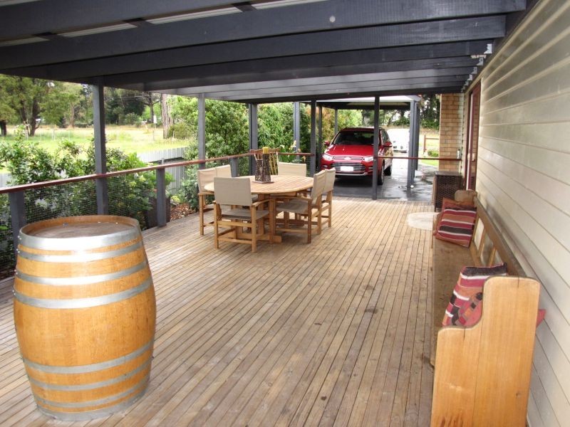 210 Waterloo Road, Moe VIC 3825