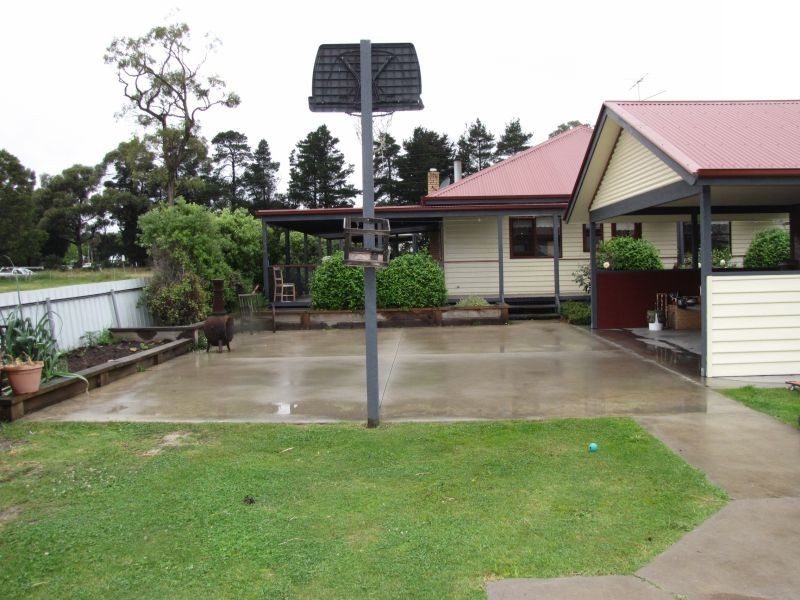 210 Waterloo Road, Moe VIC 3825
