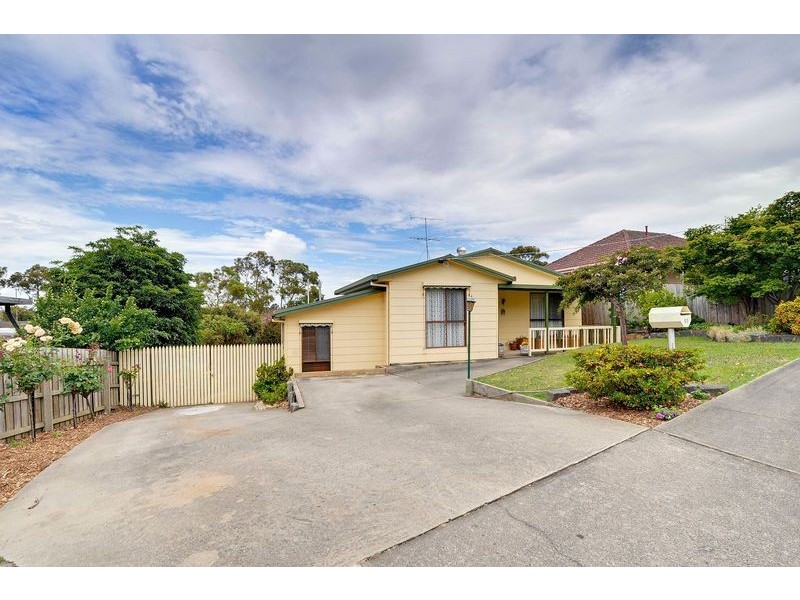 60 Shanahan Parade, Newborough VIC 3825