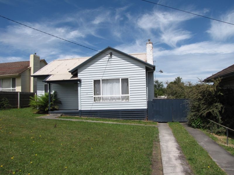 10 Pruden Street, Moe VIC 3825