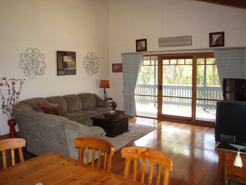 21 Delbridge Drive, Moe South VIC 3825