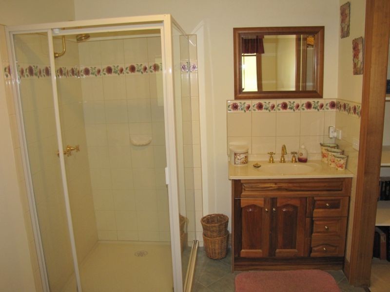 21 Delbridge Drive, Moe South VIC 3825