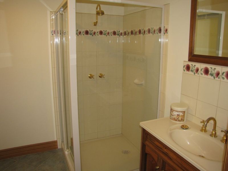 21 Delbridge Drive, Moe South VIC 3825