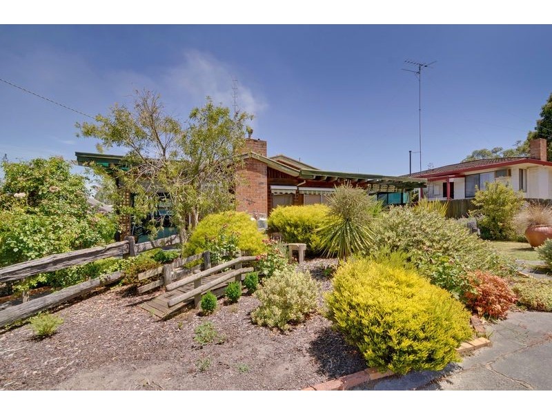 21 Anderson Avenue, Yallourn North VIC 3825