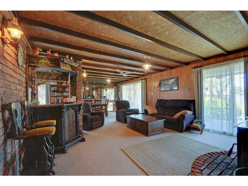 21 Anderson Avenue, Yallourn North VIC 3825