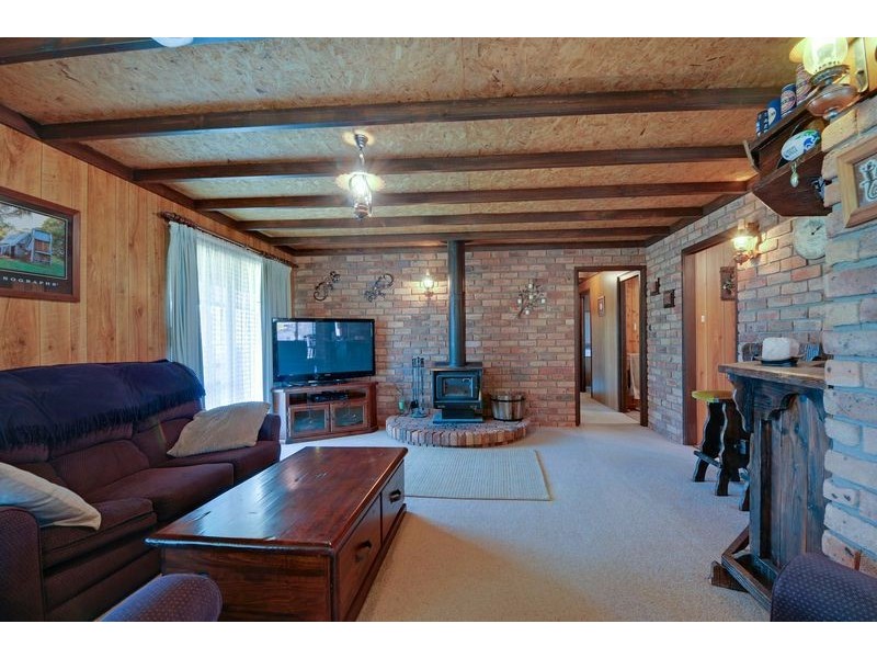 21 Anderson Avenue, Yallourn North VIC 3825