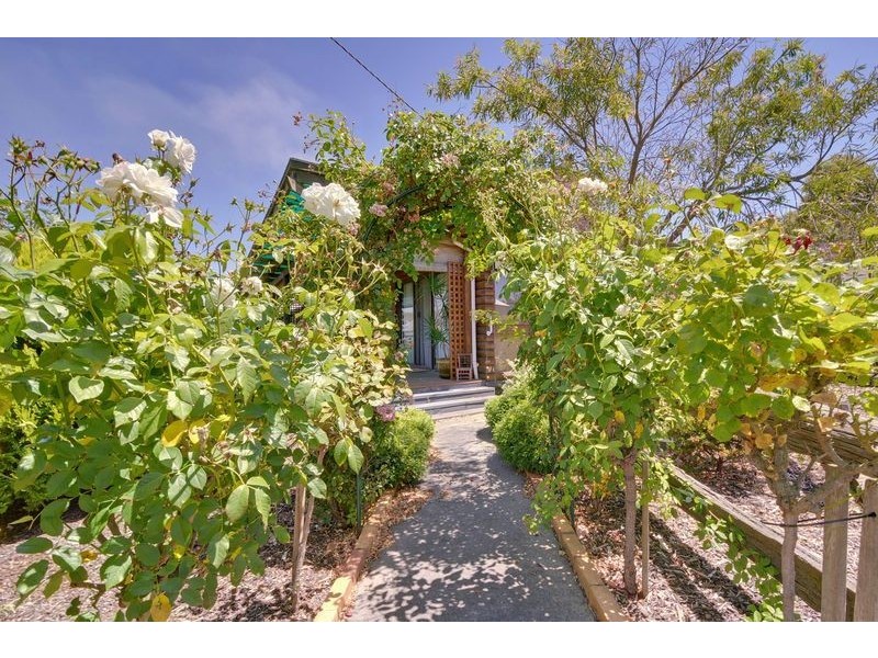 21 Anderson Avenue, Yallourn North VIC 3825