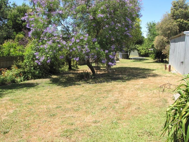 27 Fowler Street, Moe VIC 3825