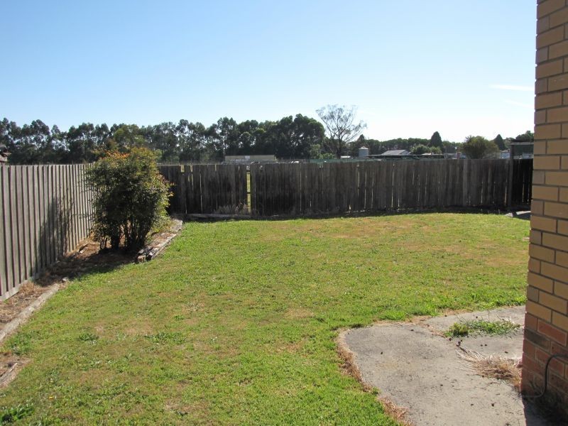 9 Mervyn Street, Moe VIC 3825
