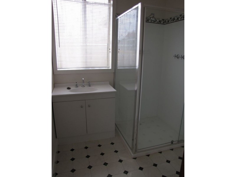 36 Austin Avenue, Moe VIC 3825