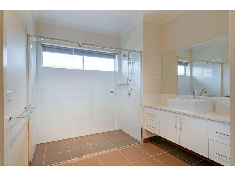 30 Montane Boulevard, Newborough VIC 3825