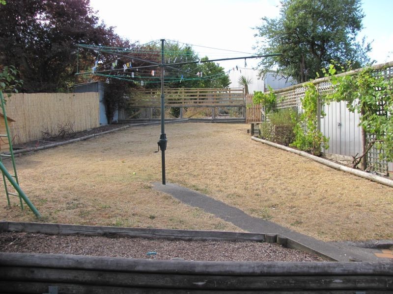 13 Windsor Avenue, Moe VIC 3825