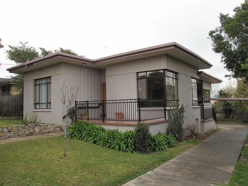6 Lisle Street, Moe VIC 3825