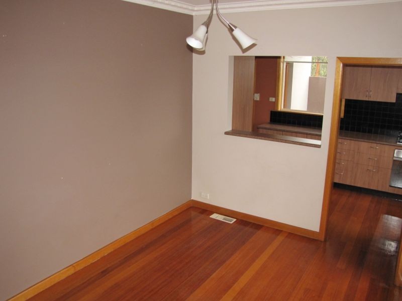 6 Lisle Street, Moe VIC 3825