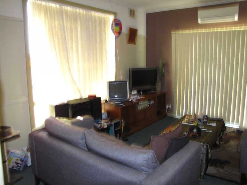 13 Victoria Street, Moe VIC 3825