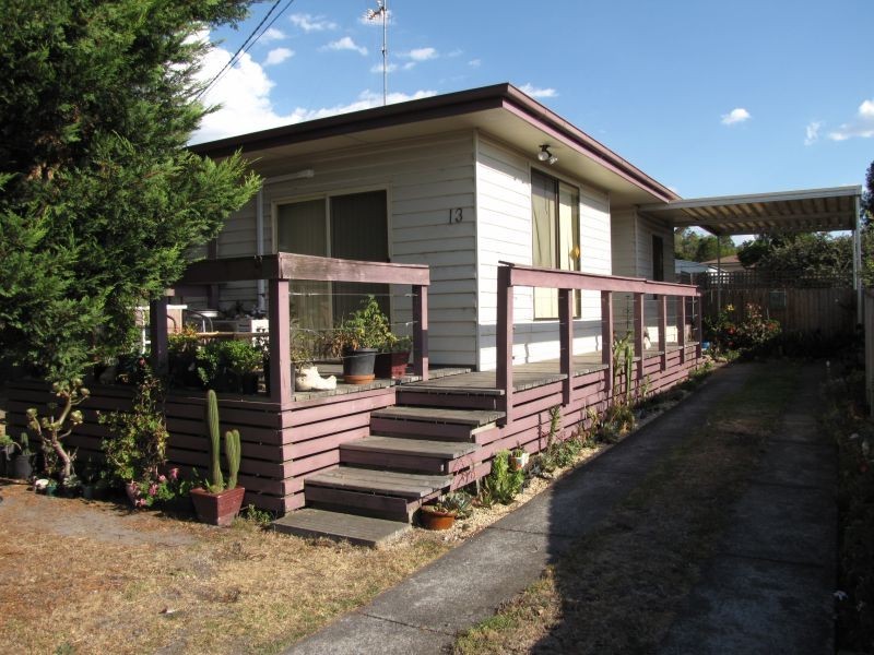 13 Victoria Street, Moe VIC 3825
