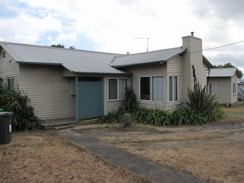 8 Hampton Street, Moe VIC 3825