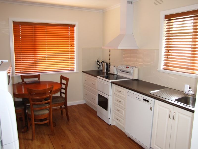 18 Leith Street, Newborough VIC 3825