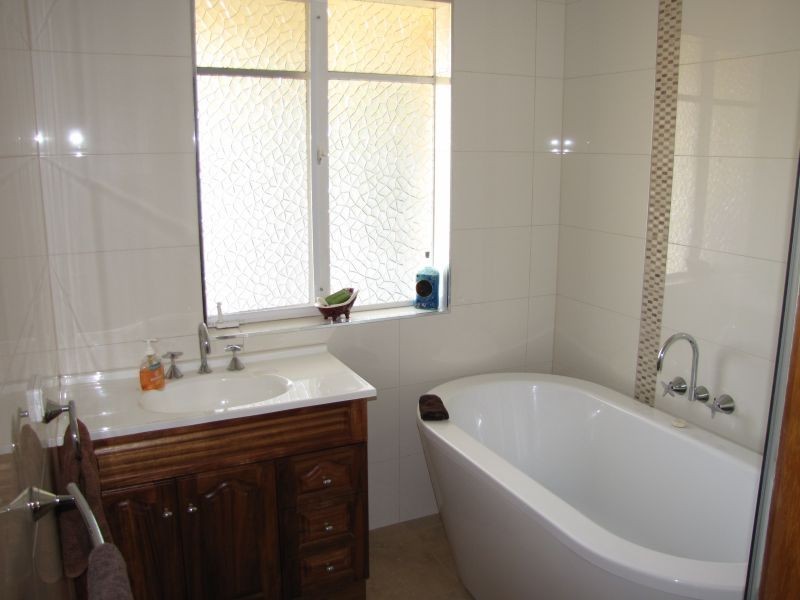 18 Leith Street, Newborough VIC 3825