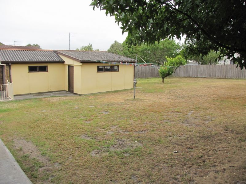 18 Leith Street, Newborough VIC 3825