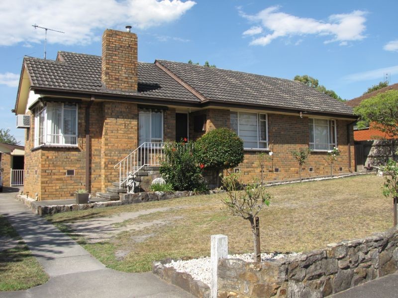 18 Leith Street, Newborough VIC 3825