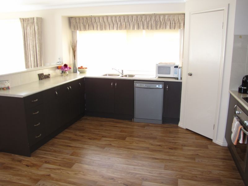 28 Castle Street, Moe VIC 3825