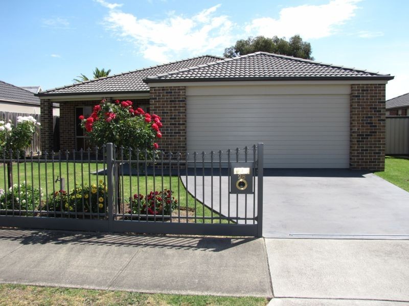 28 Castle Street, Moe VIC 3825
