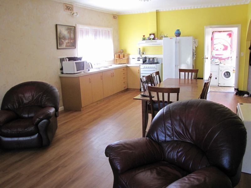 72 Hennessey Street, Moe VIC 3825