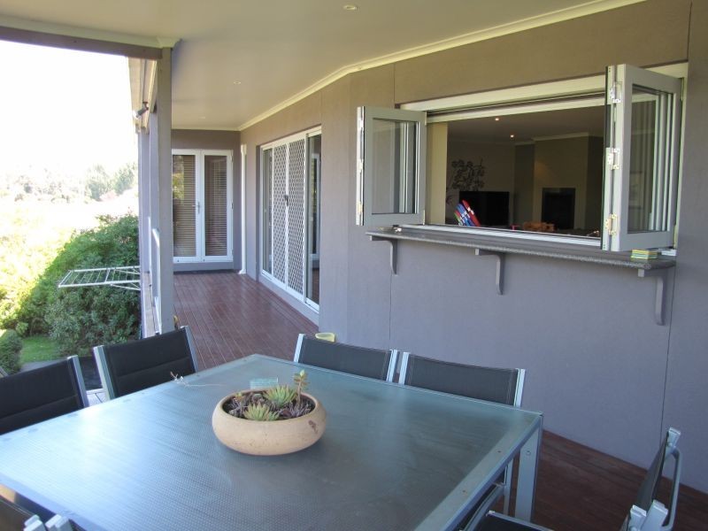 8 Rita Court, Newborough VIC 3825