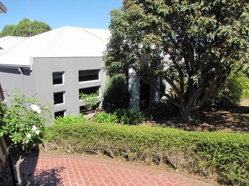 8 Rita Court, Newborough VIC 3825